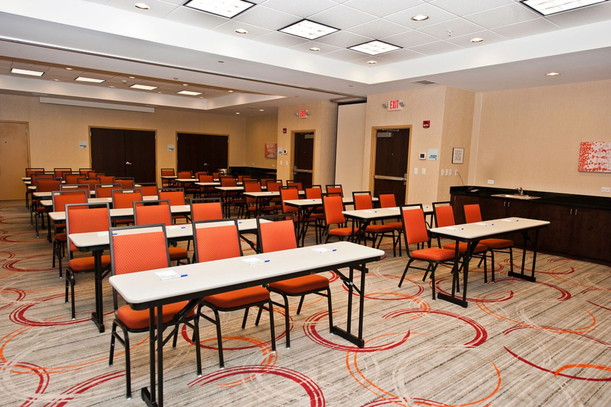 Holiday Inn Express & Suites Columbus - Easton Area By Ihg Gahanna Negócio foto